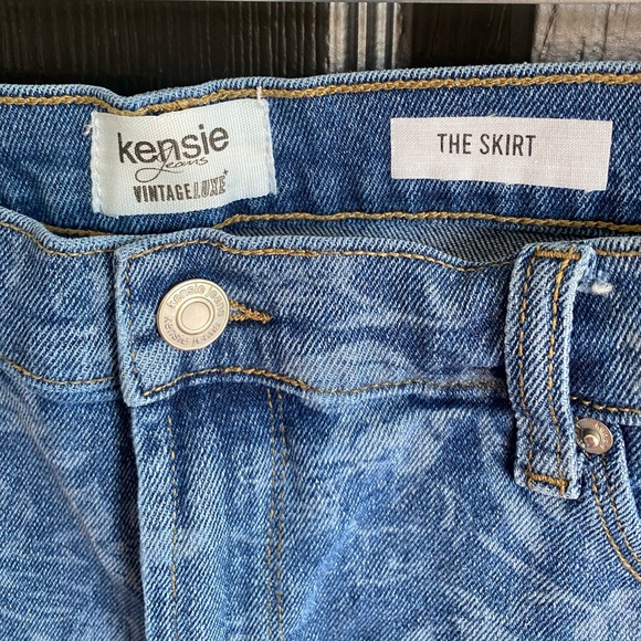 Kensie Floral Print Jean Skirt-Size 10 - Picture 4 of 5